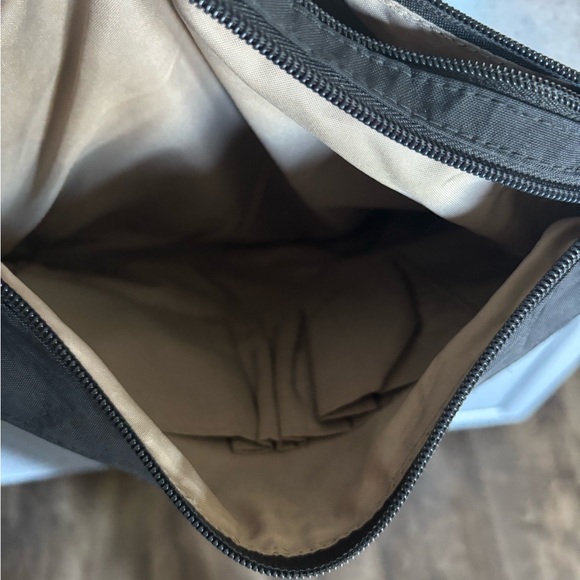 Baggallini Crossbody Bag - Picture 5 of 5